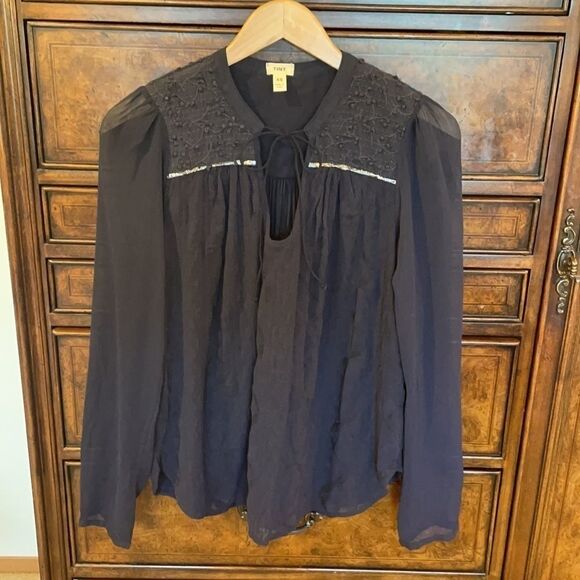 Anthropologie Tiny black long sleeve top with lace overlay - Picture 2 of 11